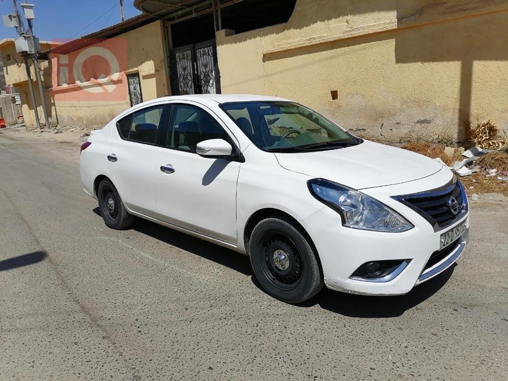 نيسان صني